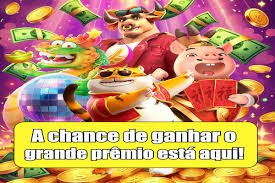 Beberapa pemain sepak bola Indonesia sedang bertanding di lapangan hijau dengan atmosfer kompetitif